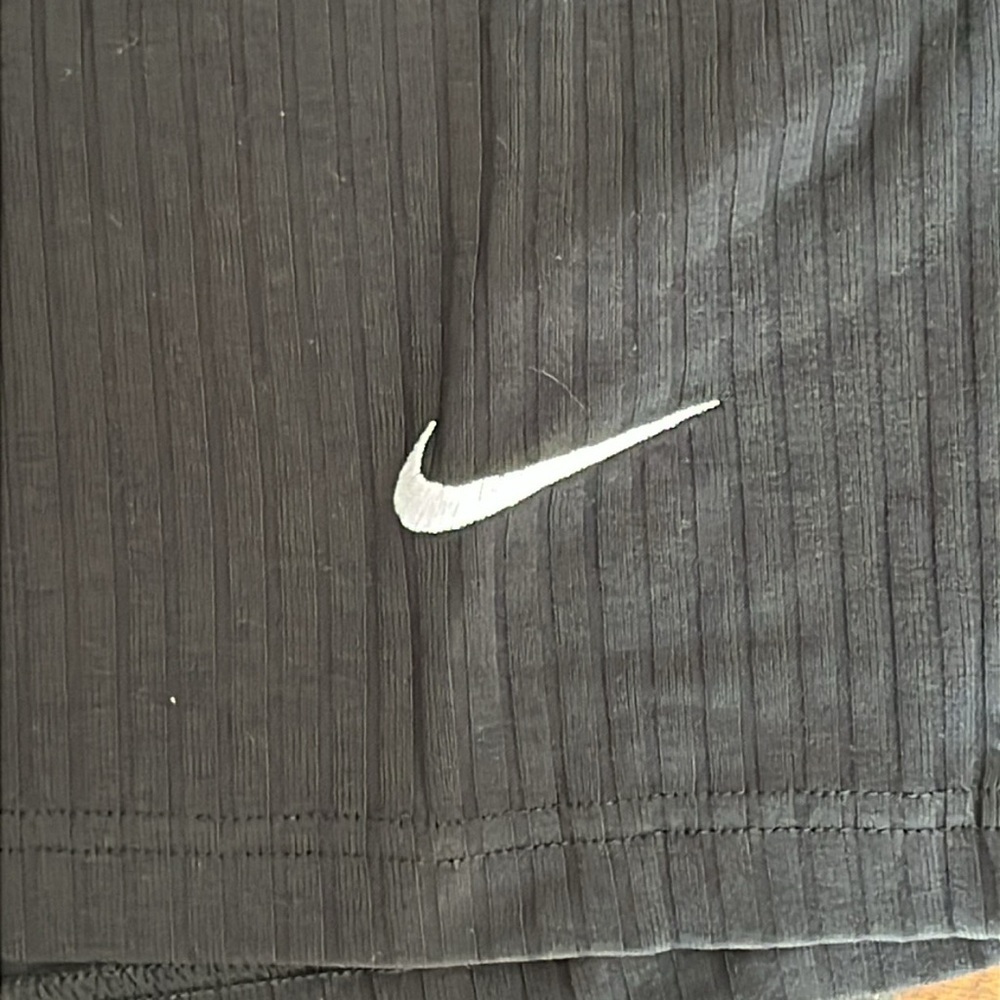 Nike black standard fit high rise ribbed athletic shorts NWT size 1X - Picture 3 of 9